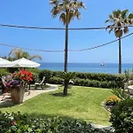 Spectacular Views At Beachfront Townhouse Rdr318