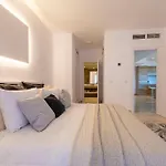 Elegante Piso En Benahavis Con Vista Al Mar