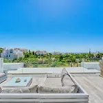 2288 New Modern Penthouse With Privat Pool