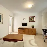 Urban Sunshine Apartment