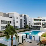 Precioso Apartamento En Vanians Garden