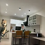 Private Room First Street Central Beach Estepona