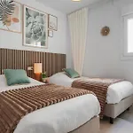 Modern 3-Bedroom Family Apartment Estepona Centre