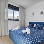 Charming 2 Bedroom Flat In Estepona