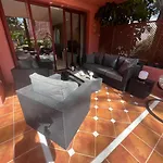 Te Huur 2 Slaapkamers Frontline Strand Complex Estepona