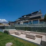 Luxury Front Line Beach Apartment Ikkil Bay