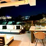 Modern Highend Oasis W/Sea Views
