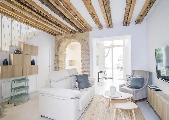 Estepona 2Br Townhouse In Centre