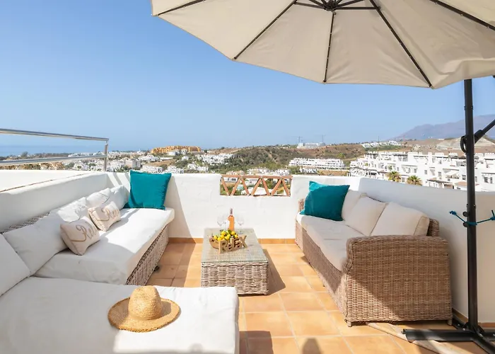 Sunset Luxury Penthouse - Happy Rentals