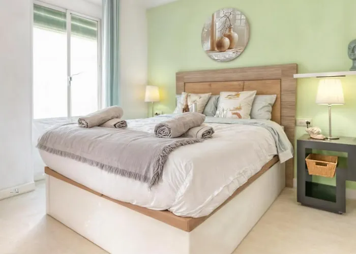 Flores Apartment-Coastal Refuge By The Beach