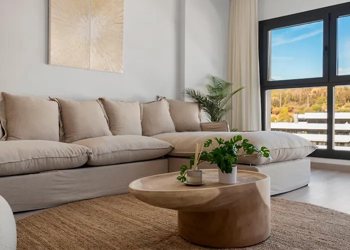 Modern Penthouse - Near Beach & Oldtown