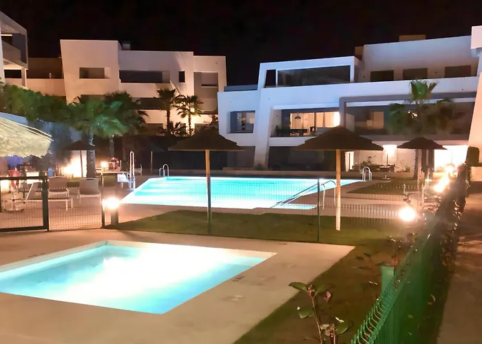 Vanian Village Dream Getaway By Lica Homes