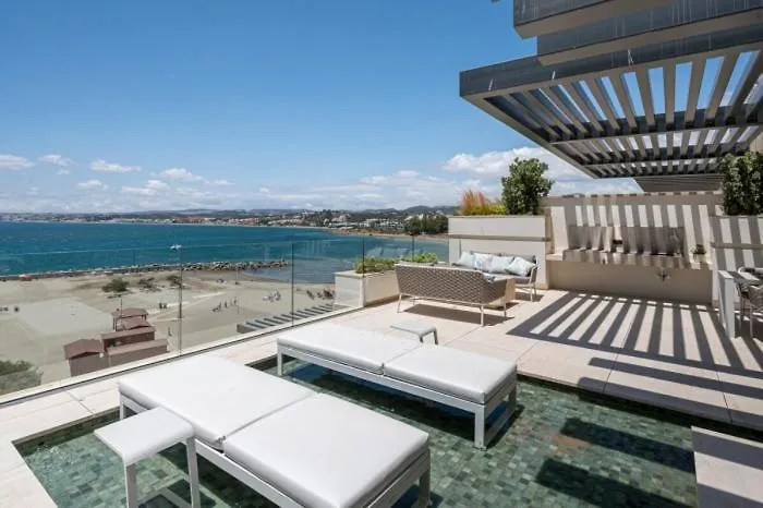 Luxury Front Line Beach Apartment Ikkil Bay