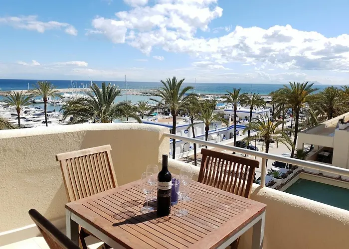 Fantastic Apartment In Front Of The Sea & Marina
