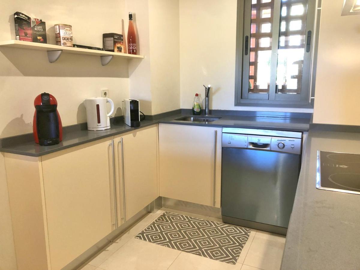 Apartment Excellent Holiday With Pool View