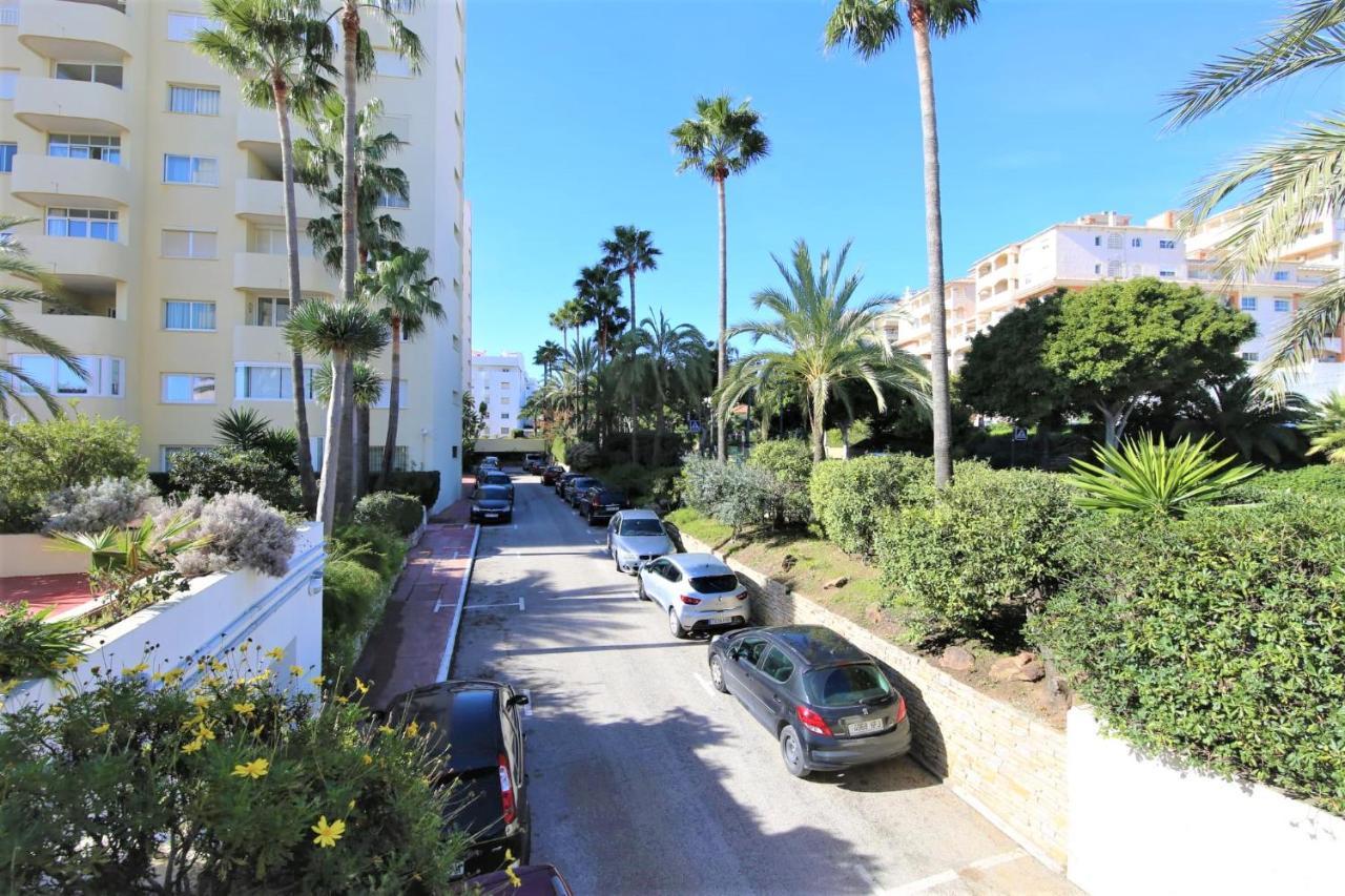 London Apartment Estepona