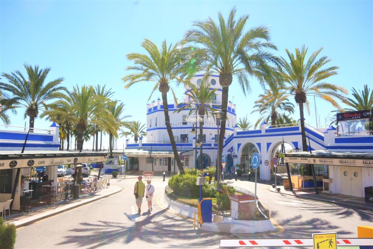 London Apartment Estepona