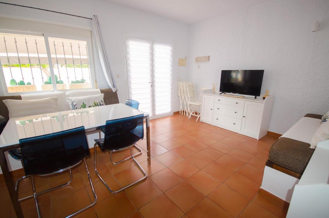 Bungalow Isa Vakantiehuis *