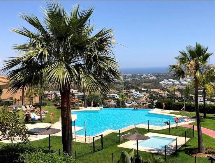 Luxury In Benahavis With Amazing Views