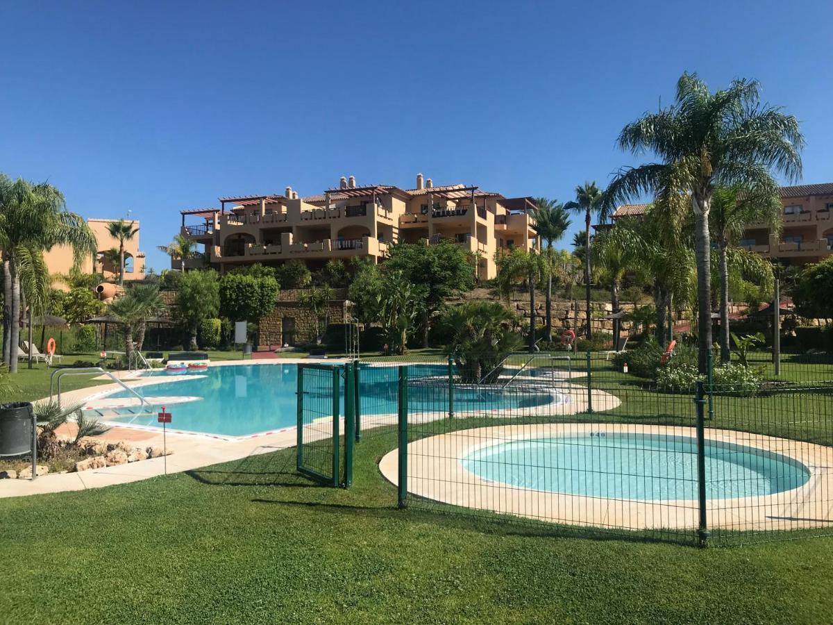 Luxury In Benahavis With Amazing Views Estepona