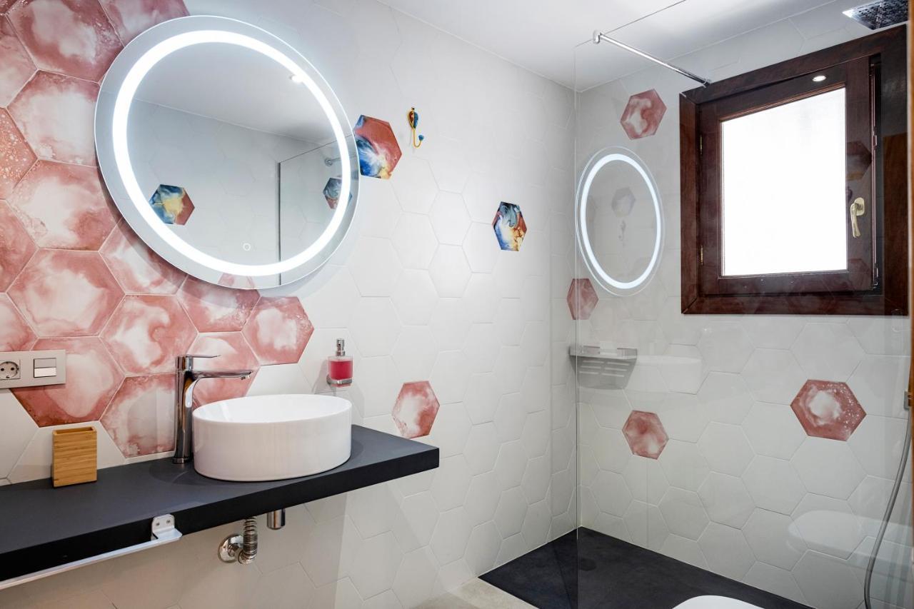 Tadawn Literary Coliving Bed & Breakfast *