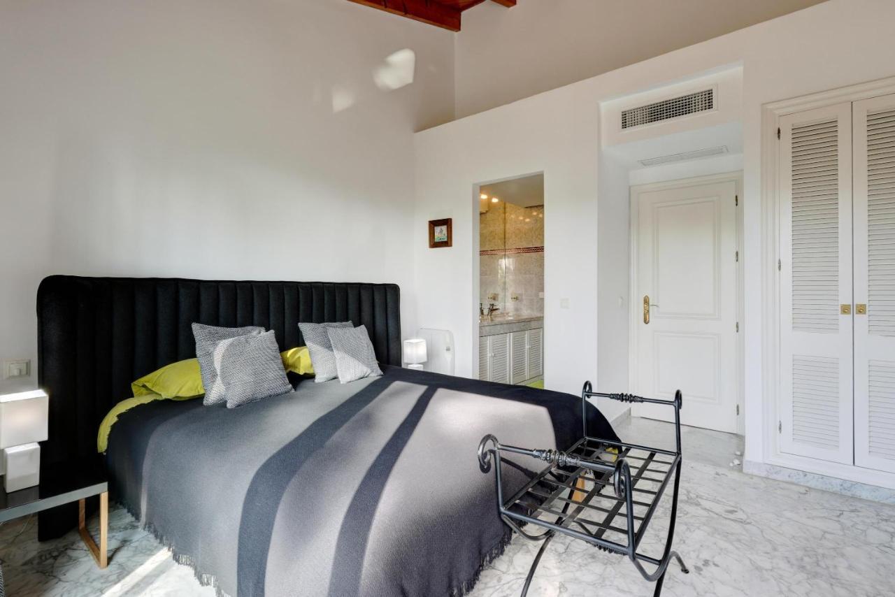 Frontline Paradise Townhouse Holiday home Estepona