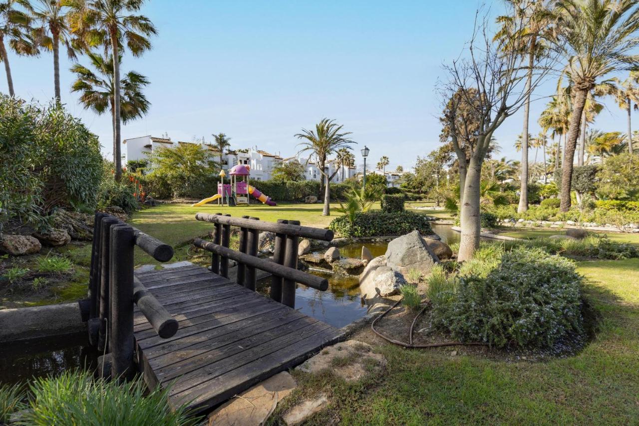 Frontline Paradise Townhouse Holiday home Estepona