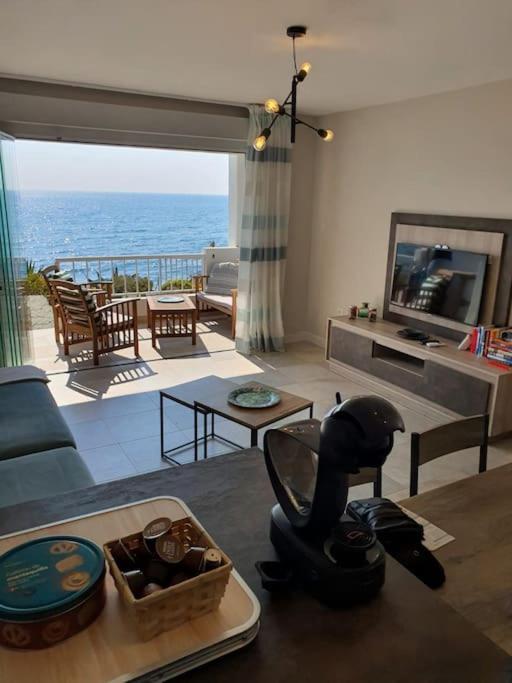 Apartment Front Mer - Sublime Moderne Et Confortable *