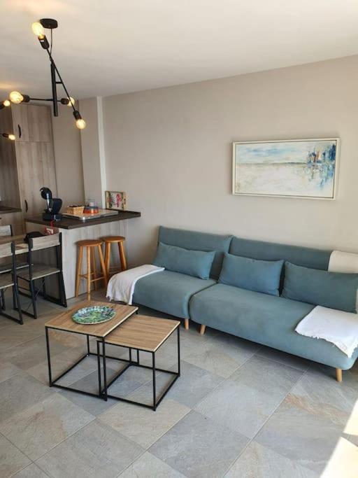 Apartment Front Mer - Sublime Moderne Et Confortable