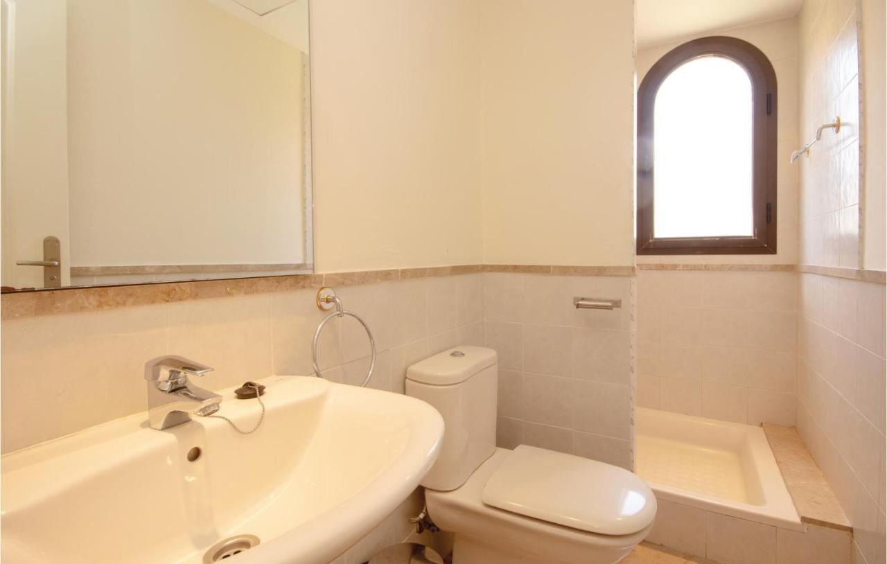 Beautiful Apartment In Estepona With 3 Bedrooms, Outdoor Swimming Pool And Swimming Pool Apartment