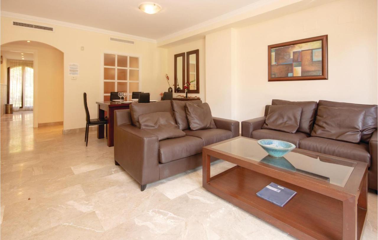 Beautiful Apartment In Estepona With 3 Bedrooms, Outdoor Swimming Pool And Swimming Pool