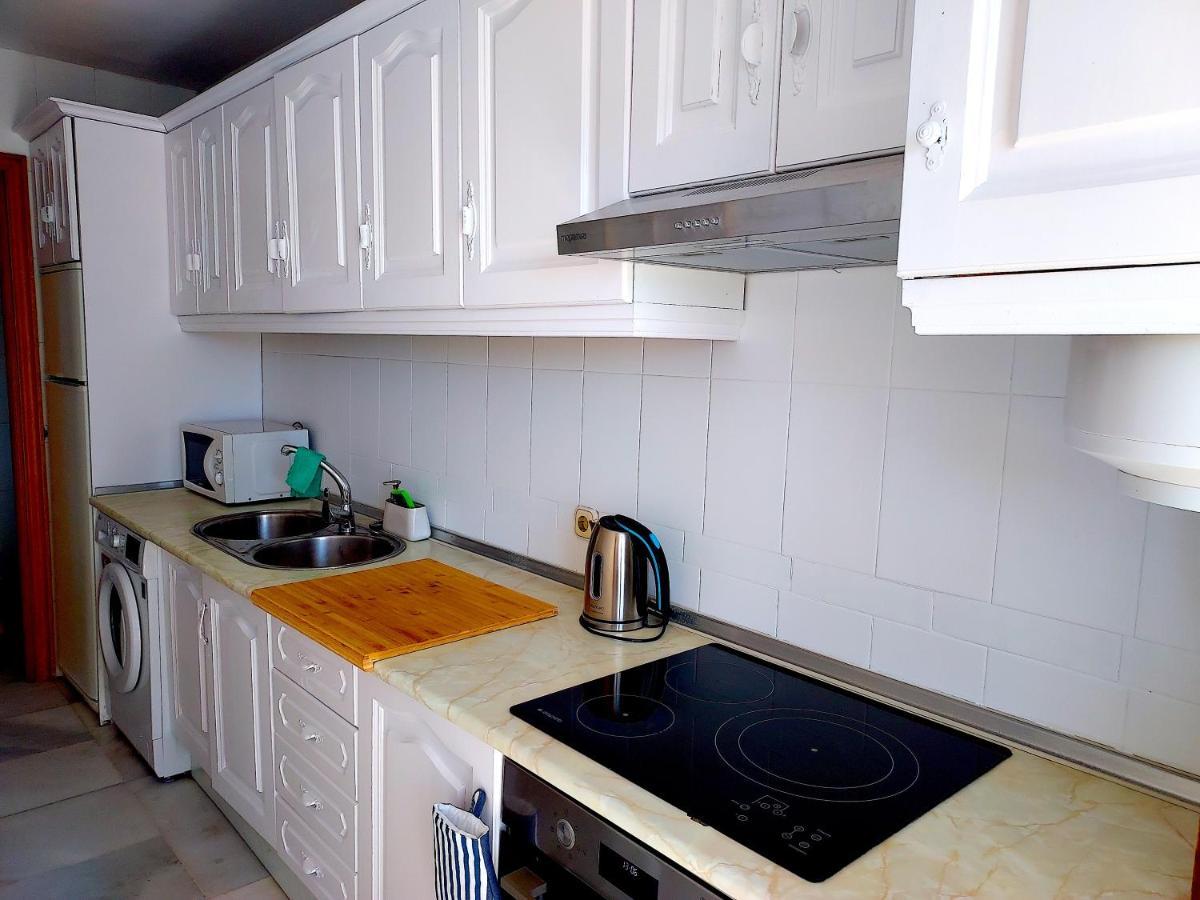 Apartamento Beachfront Primera Linea De Playa En Casco Antiguo Estepona