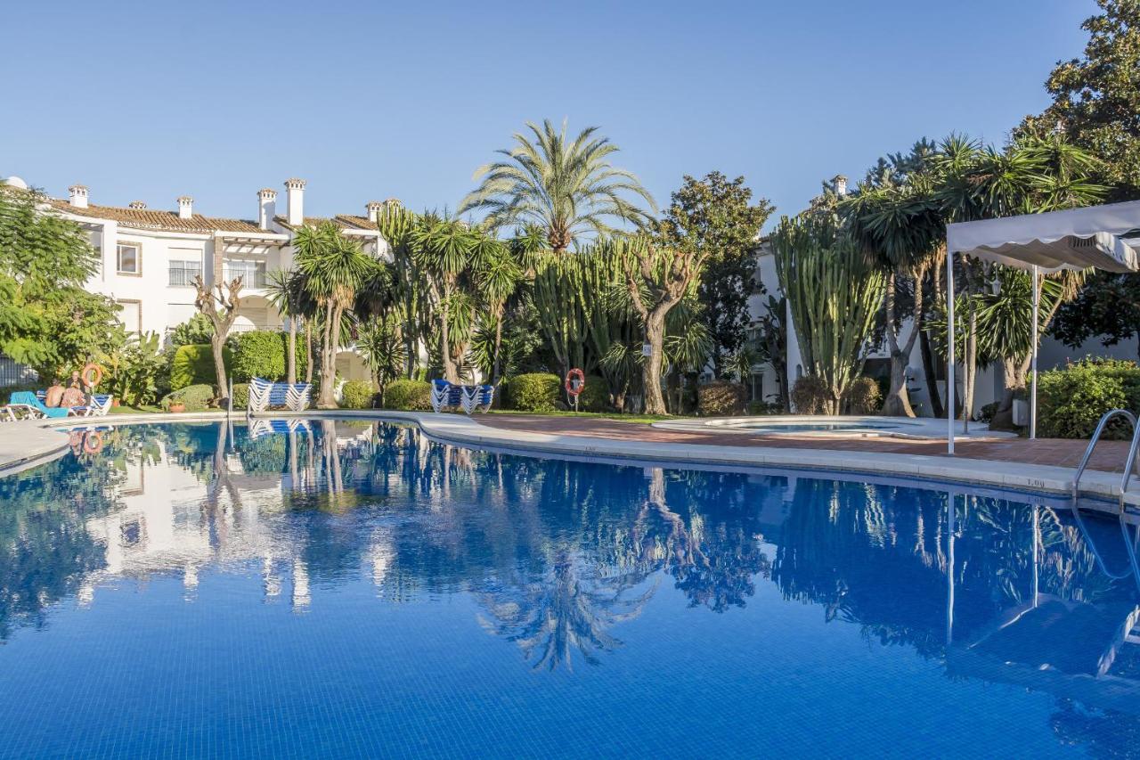 Hb - Comfortable Beachfront Holiday Apartment Apartment