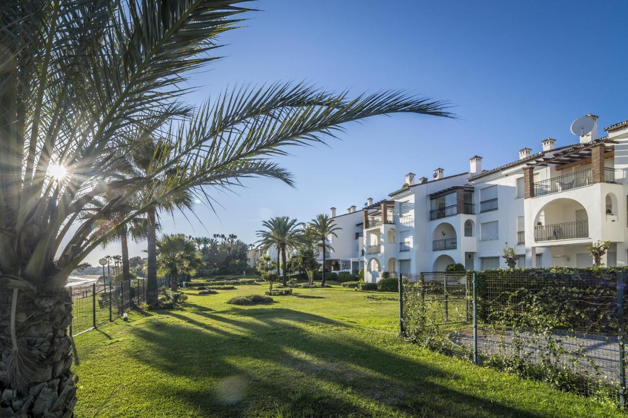 Apartment Hb - Comfortable Beachfront Holiday Apartment *