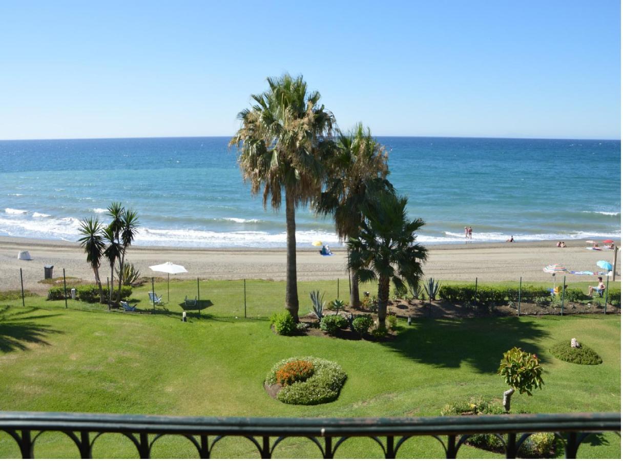 Hb - Comfortable Beachfront Holiday Apartment Apartment Estepona
