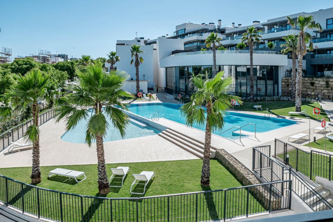 Lme132b - Spacious Family Apartment Estepona