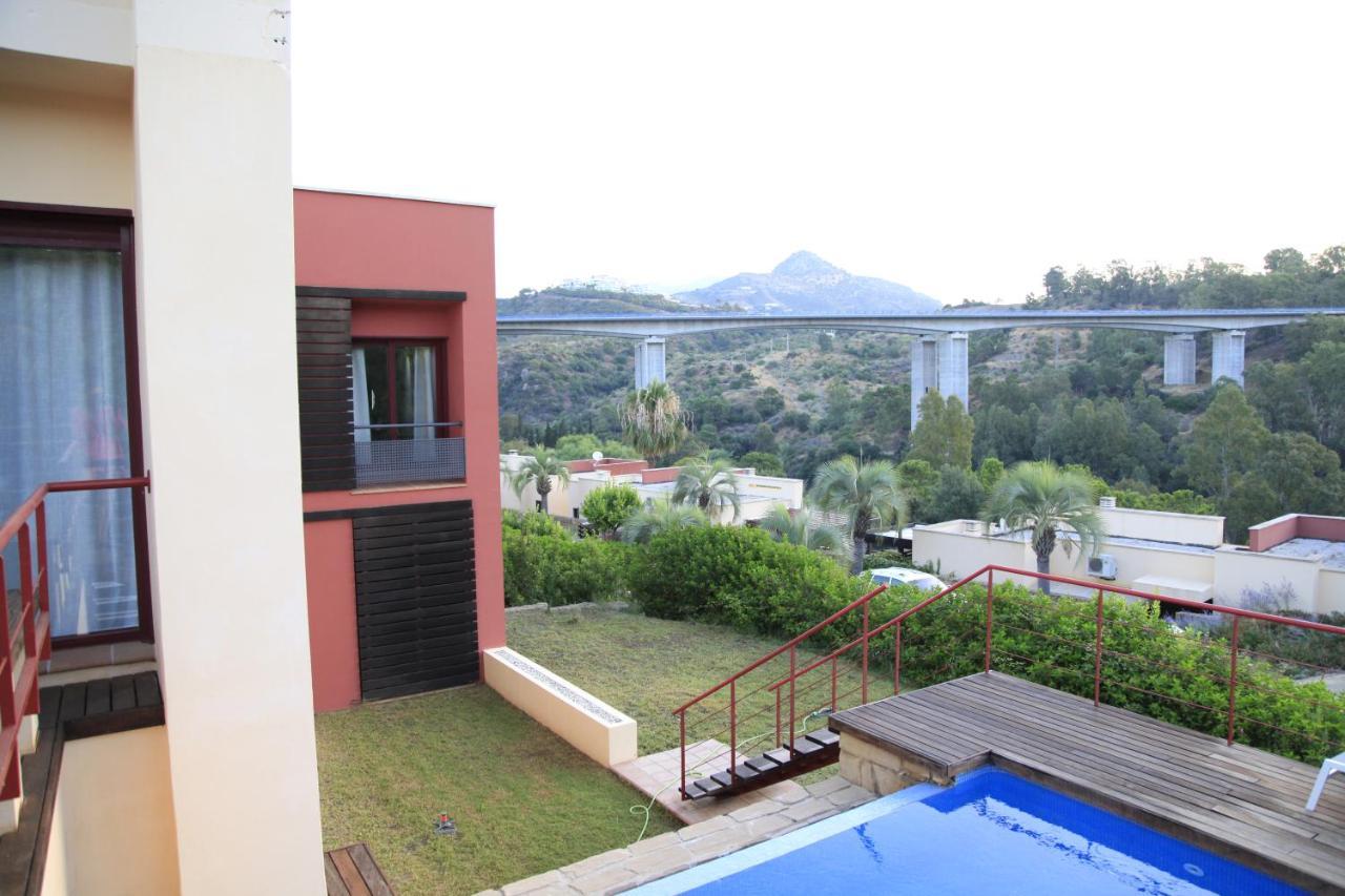 Private Pool Luxurious In Benahavis Villa
