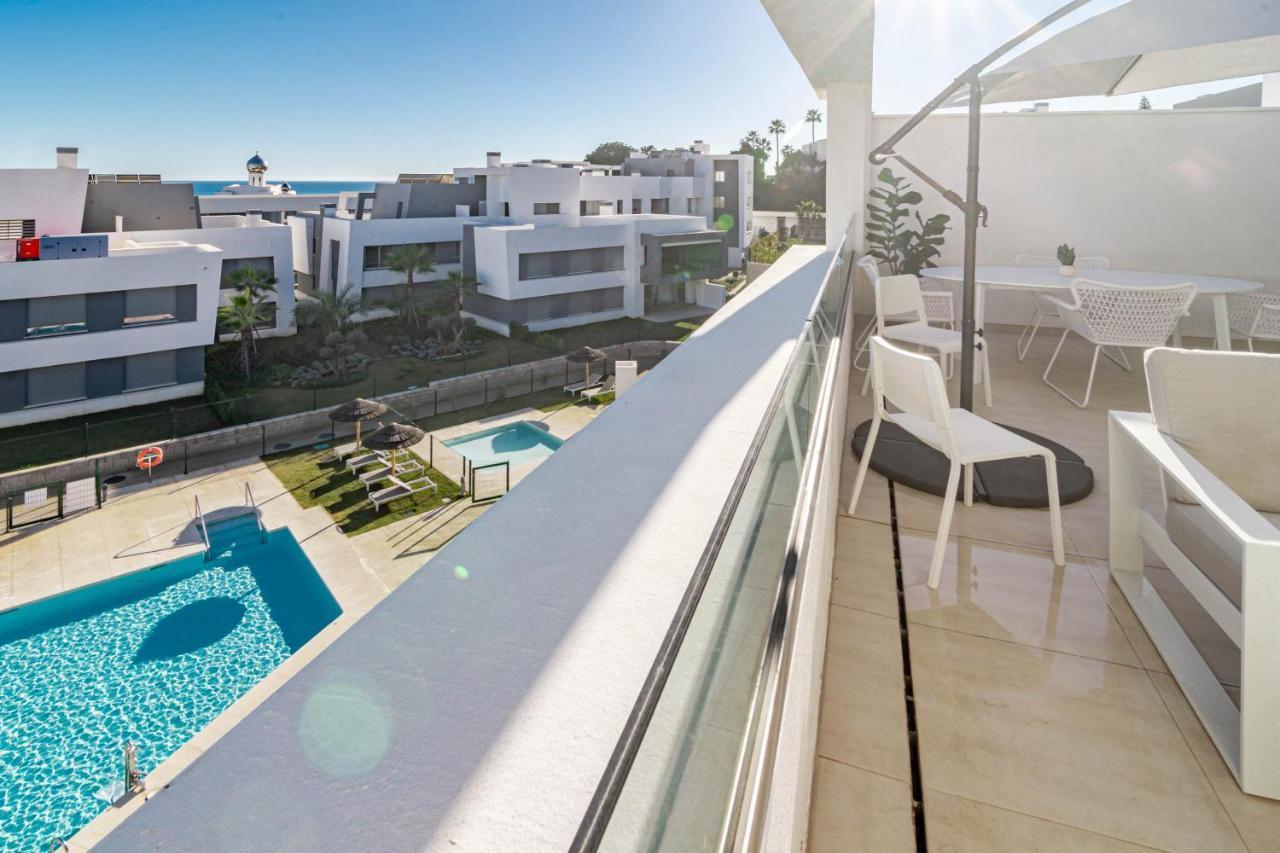 Vg12- Modern Family In Vanian Gardens Apartment Estepona
