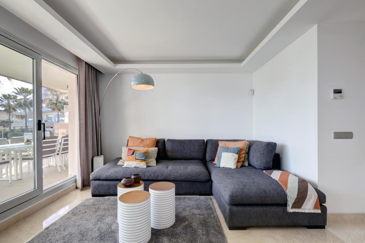 Modern Frontline - Estepona