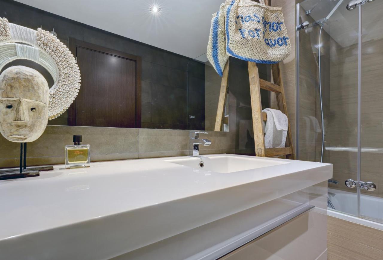 Modern Frontline - * Estepona