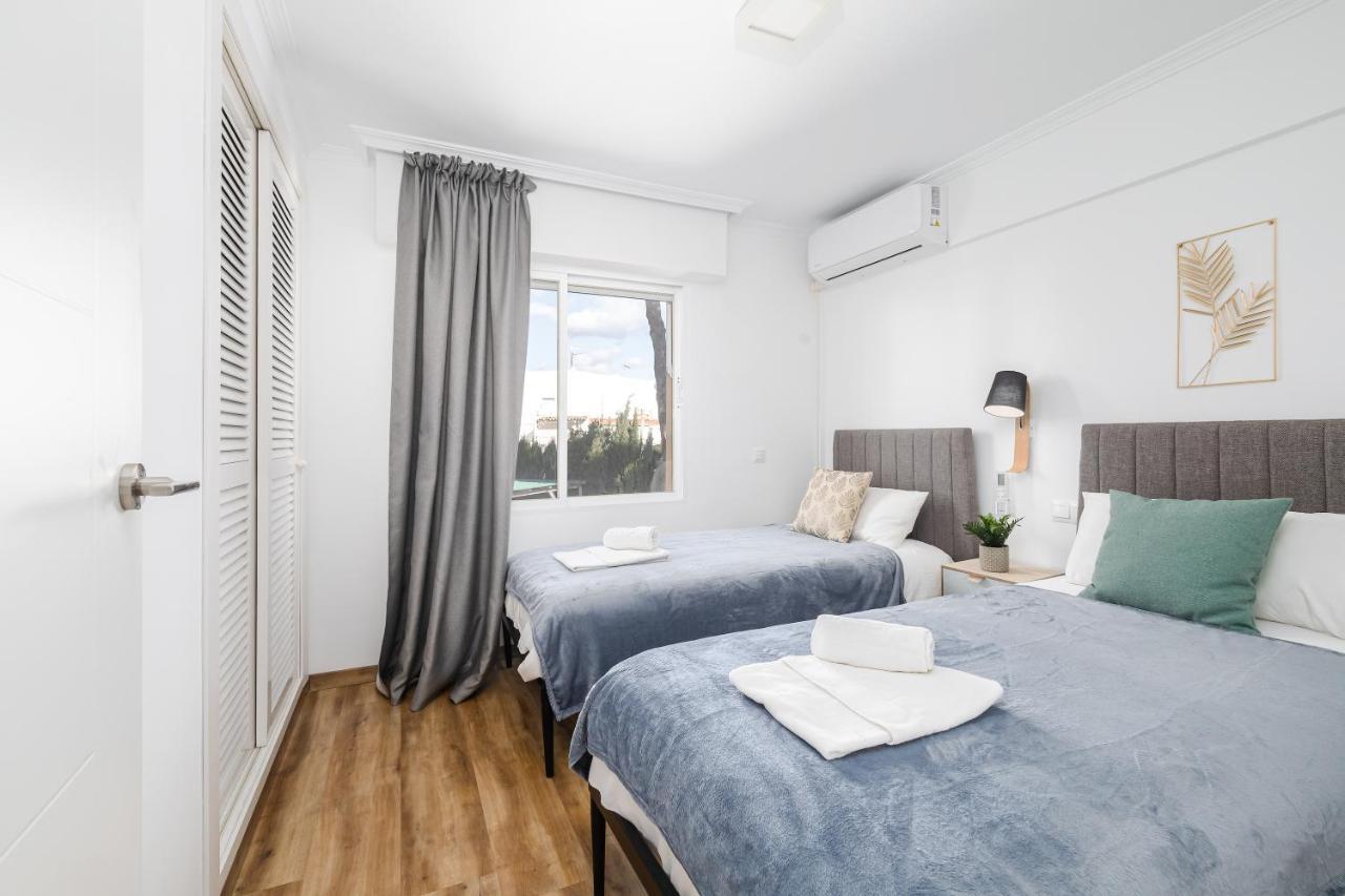 Apartment Fantastic Beachfront 3 Bedroom Playa Bella Rdr285 Estepona