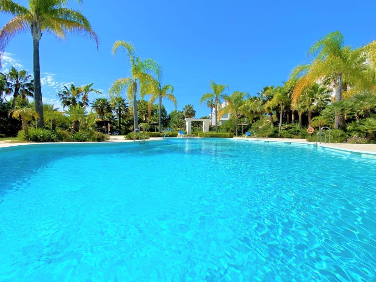 Apartamento Amazing In Lagoon Estepona
