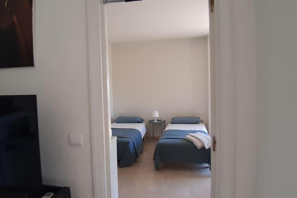 Apartment With 2 Big Bedrooms On + Terraces Estepona