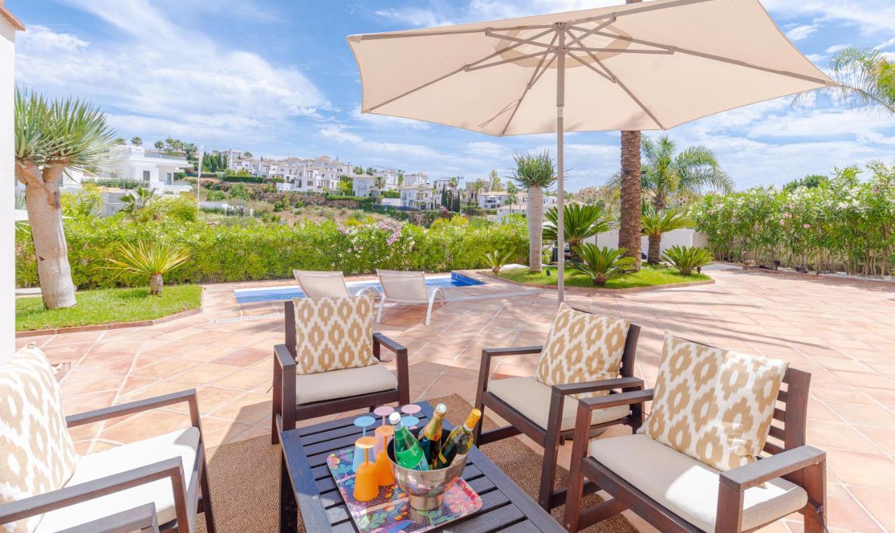 6-bdrm Andalusian Modern Next To Golf Course Appartement Estepona