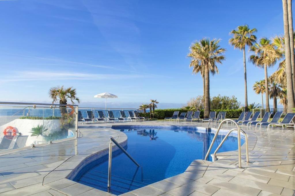 Gorgeous Beachfront With Stunning Sea Views & Garden * Estepona
