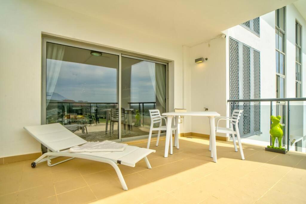 Acosta Vistas Al Mar Y Golf * Estepona