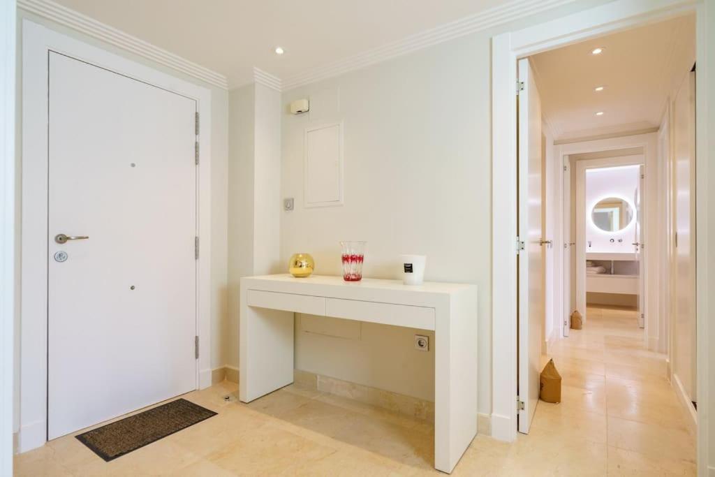 Acosta Vistas Al Mar Y Golf Apartamento Estepona