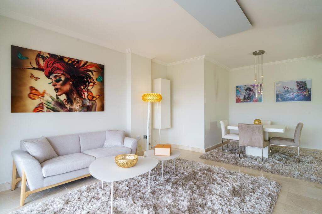 Acosta Vistas Al Mar Y Golf Apartamento Estepona
