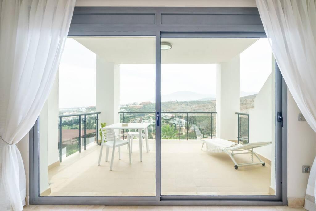 Apartamento Acosta Vistas Al Mar Y Golf *