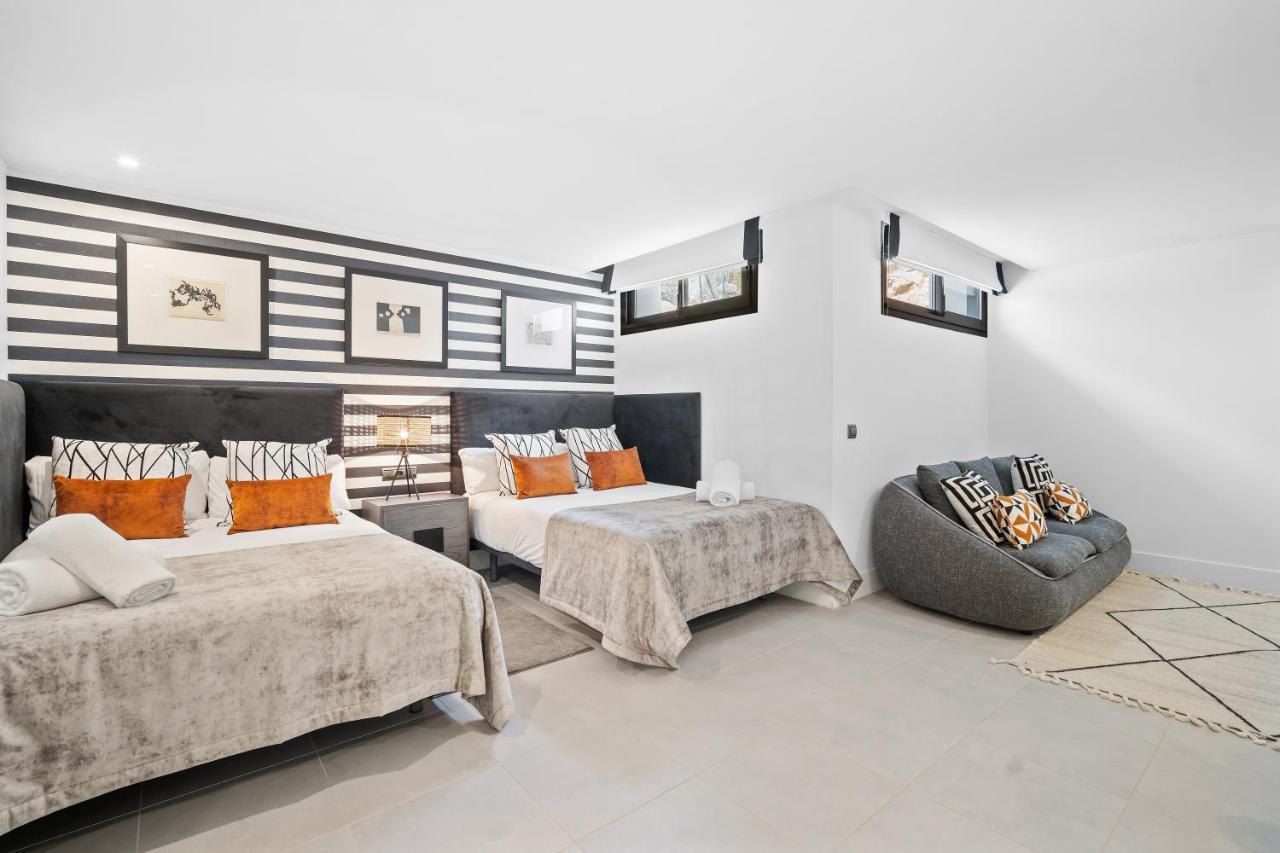 Vacation Marbella I Iniesta, Golf Community, Brand-new Built, Infinity Pool Estepona